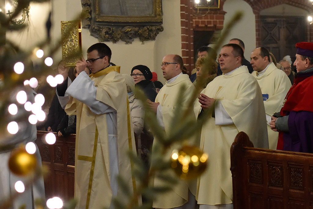 Ponad tysiąc wiernych wzięło udział w Orszaku Trzech Króli