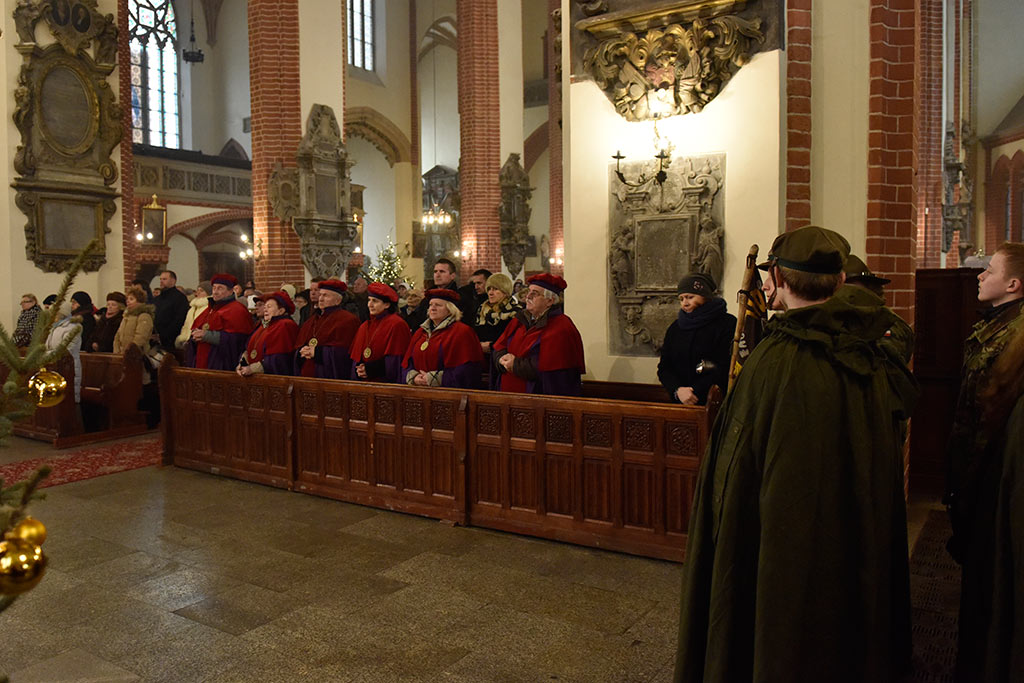 Ponad tysiąc wiernych wzięło udział w Orszaku Trzech Króli
