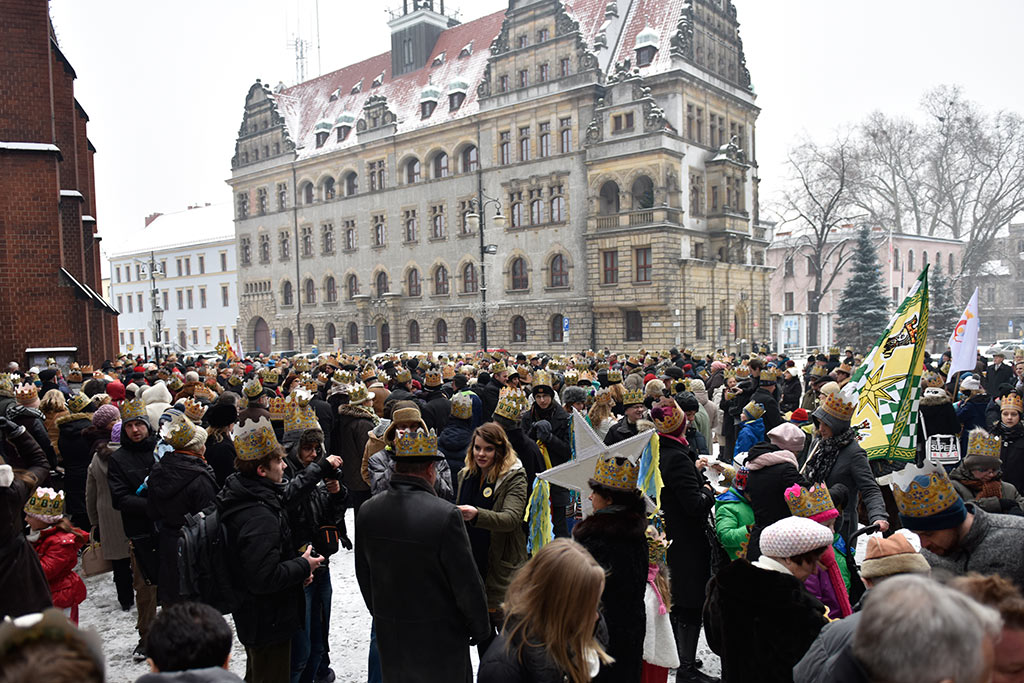 Ponad tysiąc wiernych wzięło udział w Orszaku Trzech Króli