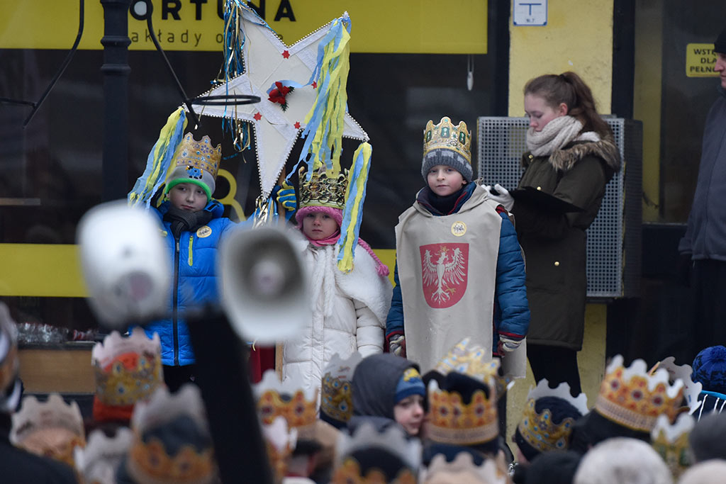 Ponad tysiąc wiernych wzięło udział w Orszaku Trzech Króli