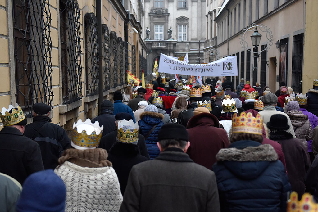 Ponad tysiąc wiernych wzięło udział w Orszaku Trzech Króli