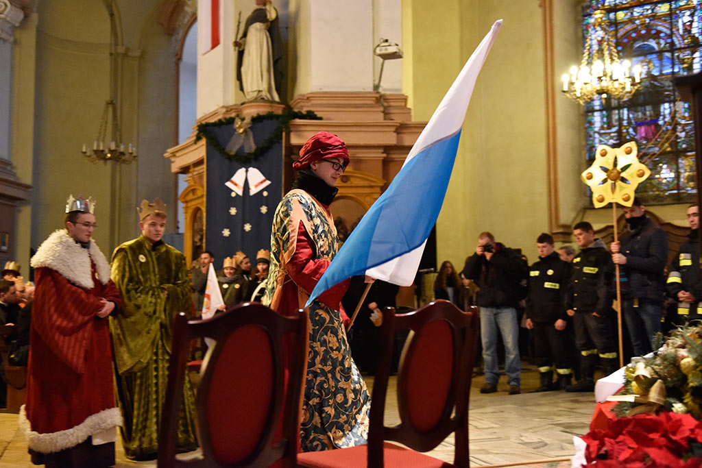 Ponad tysiąc wiernych wzięło udział w Orszaku Trzech Króli