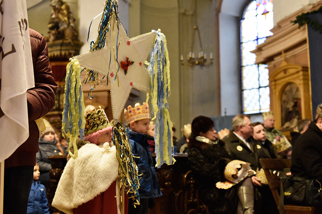 Ponad tysiąc wiernych wzięło udział w Orszaku Trzech Króli