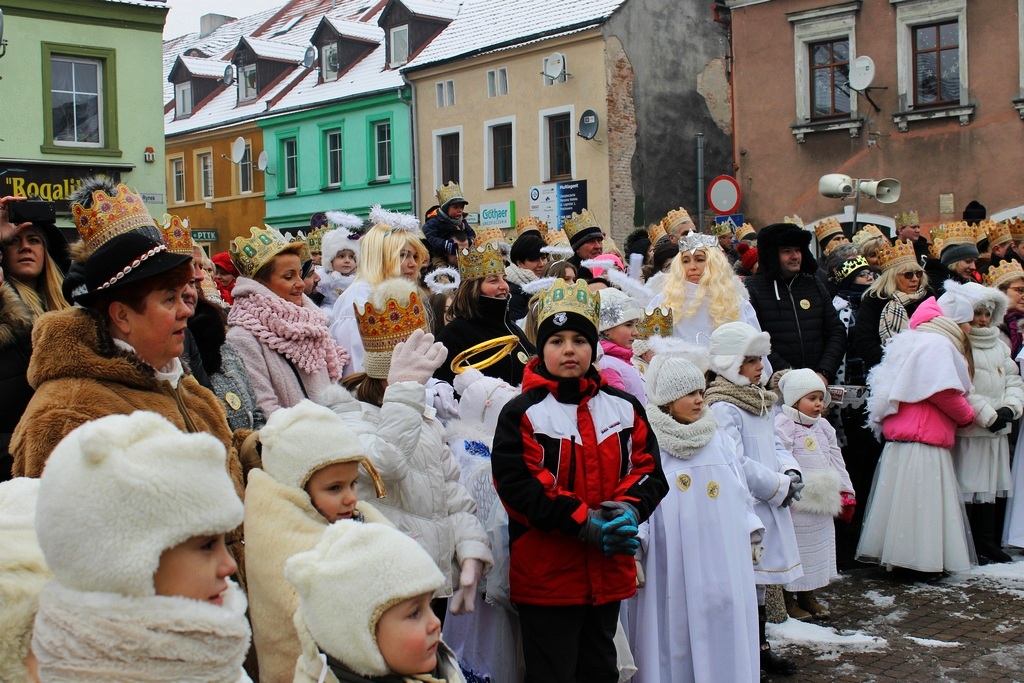 Orszak Trzech Króli przeszedł w środę ulicami Prochowic