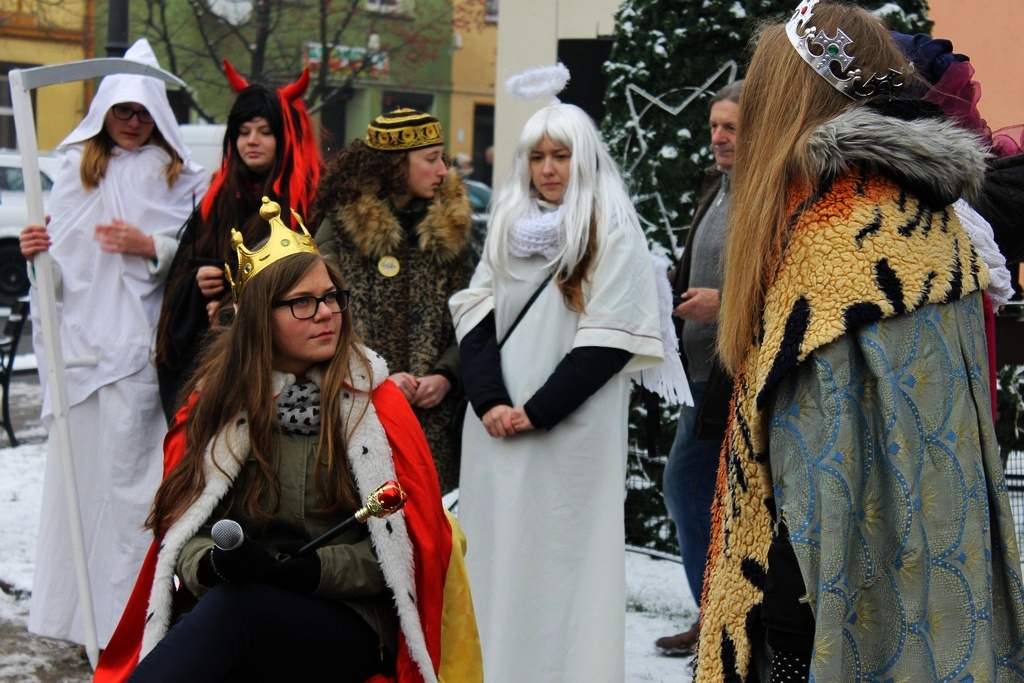 Orszak Trzech Króli przeszedł w środę ulicami Prochowic