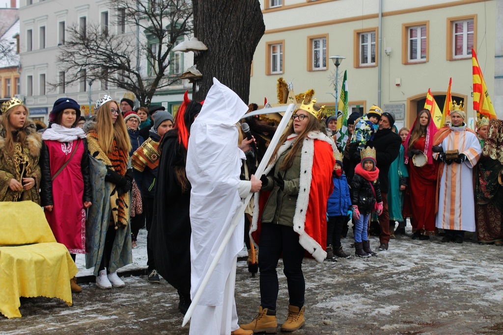 Orszak Trzech Króli przeszedł w środę ulicami Prochowic