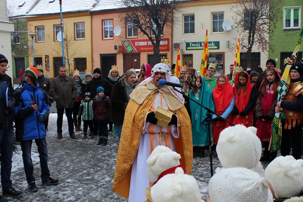 Orszak Trzech Króli przeszedł w środę ulicami Prochowic