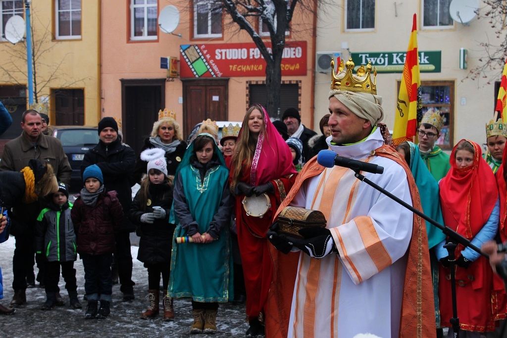 Orszak Trzech Króli przeszedł w środę ulicami Prochowic
