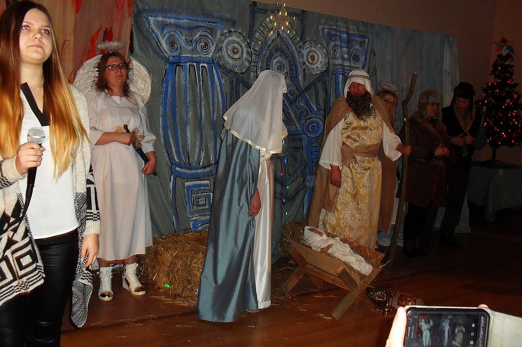 Dorośli mieszkańcy Szczytnik nad Kaczawą wystawili jasełka