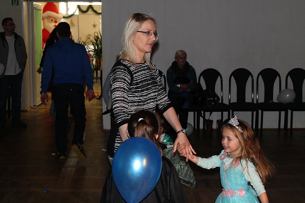 Zabawa karnawałowa dla dzieci w Domu Kultury Atrium