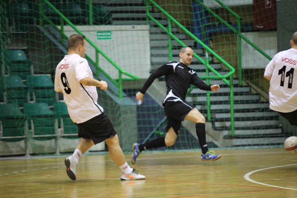 2. LLH: Hokejowe zwycięstwo Voss Autmotive! Pięć goli Wyżgi