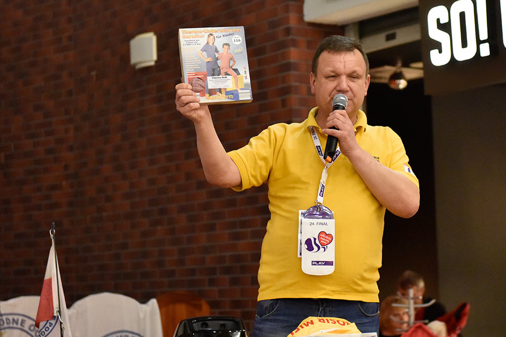 WOŚP: W Galerii Piastów rozpoczęły się koncerty i licytacje