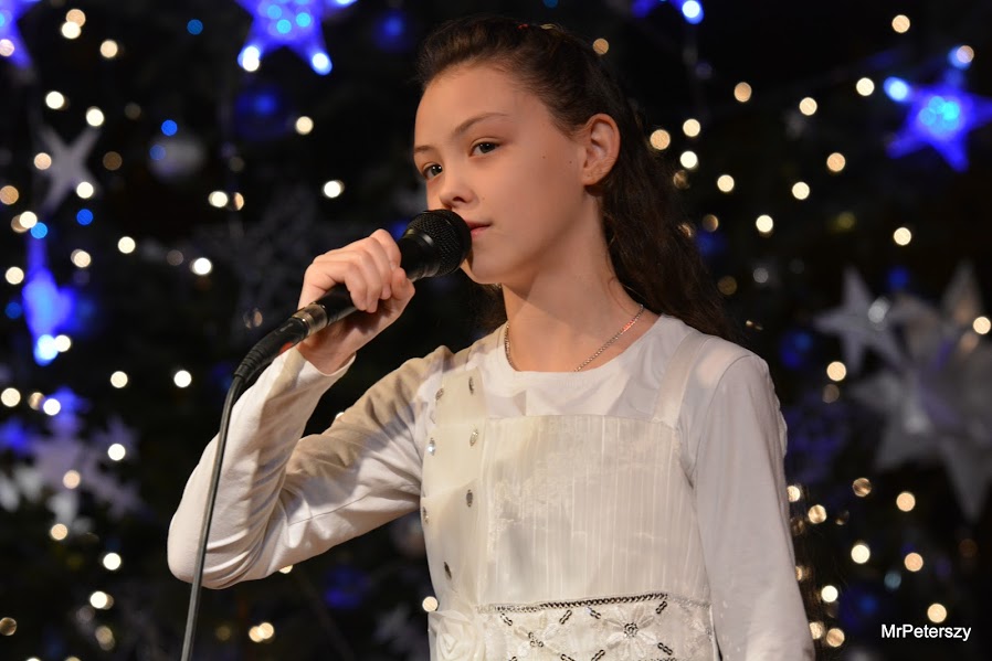Młodzi artyści zaśpiewali kolędy w Domu Kultury „Atrium”