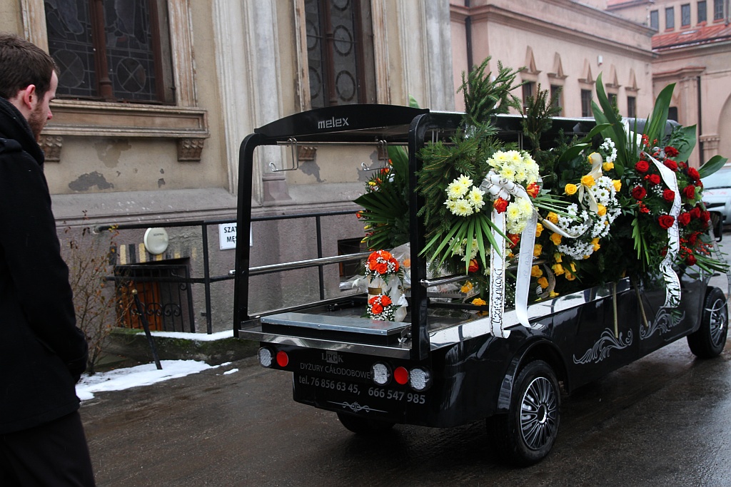 Kilkaset osób przyszło pożegnać redaktora Czesława Pańczuka