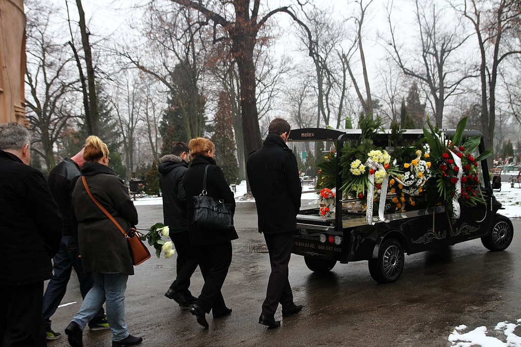 Kilkaset osób przyszło pożegnać redaktora Czesława Pańczuka