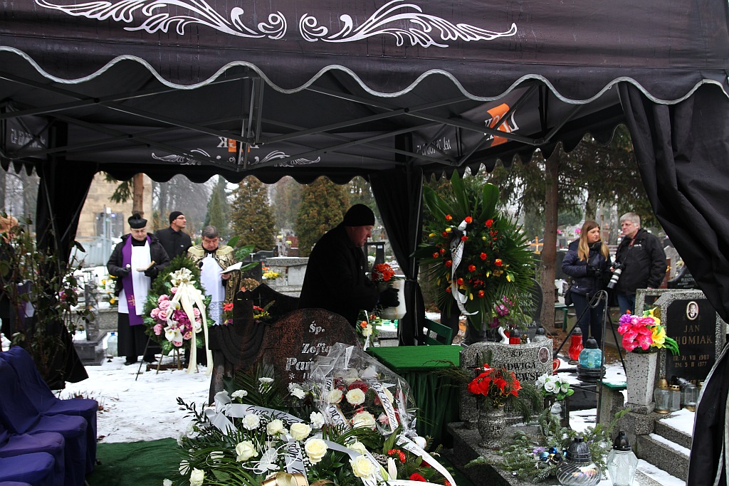 Kilkaset osób przyszło pożegnać redaktora Czesława Pańczuka