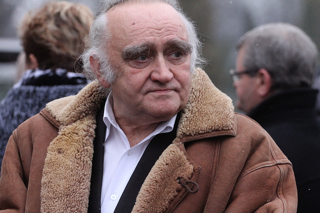 Kilkaset osób przyszło pożegnać redaktora Czesława Pańczuka