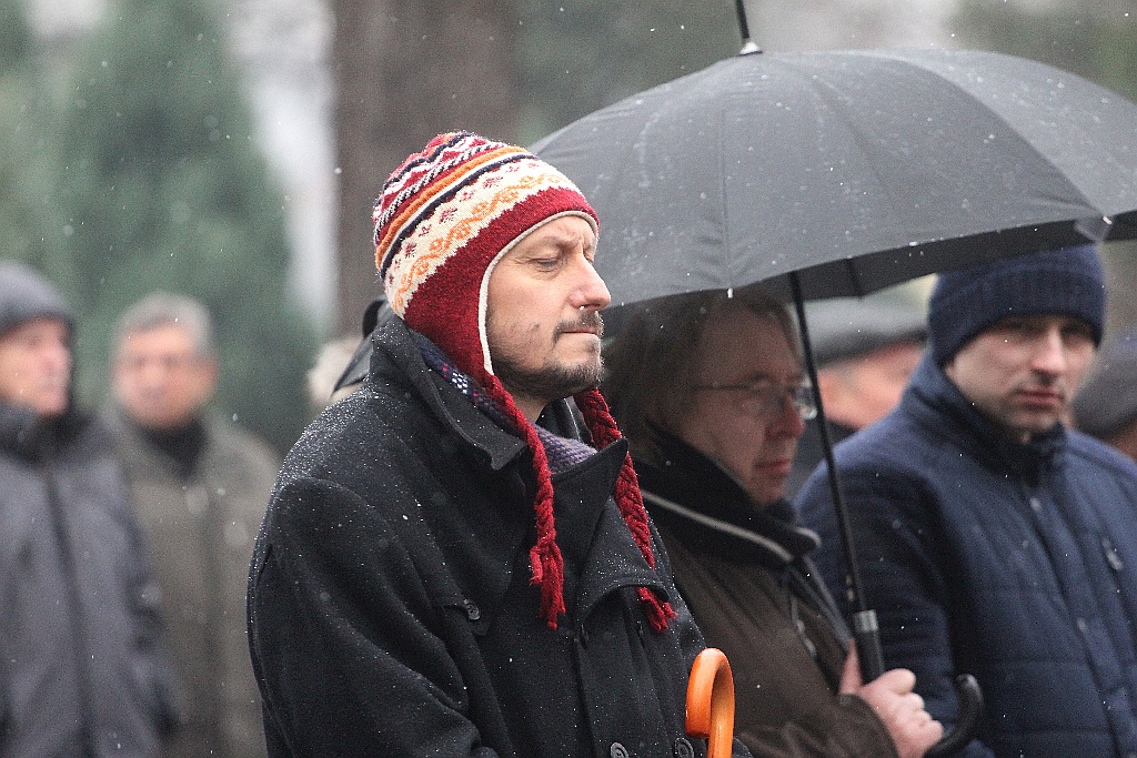 Kilkaset osób przyszło pożegnać redaktora Czesława Pańczuka