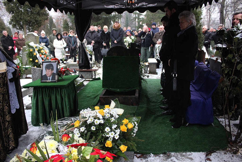 Kilkaset osób przyszło pożegnać redaktora Czesława Pańczuka