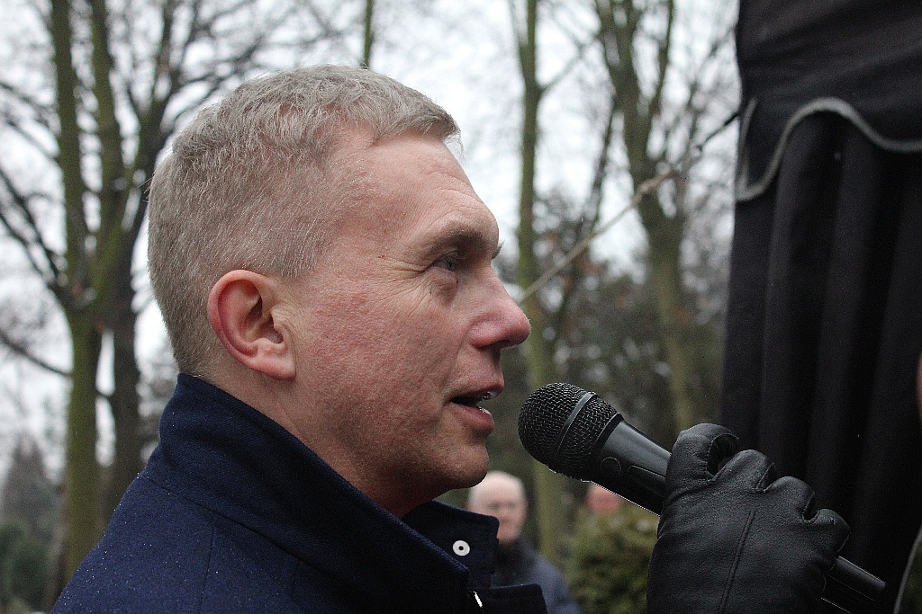 Kilkaset osób przyszło pożegnać redaktora Czesława Pańczuka