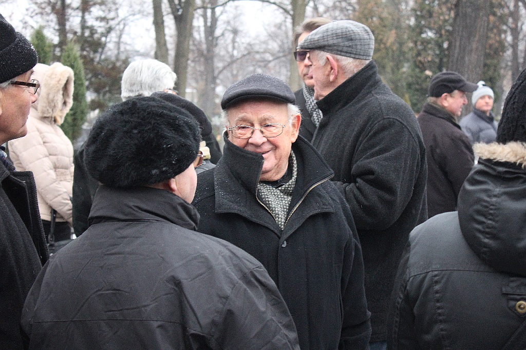 Kilkaset osób przyszło pożegnać redaktora Czesława Pańczuka