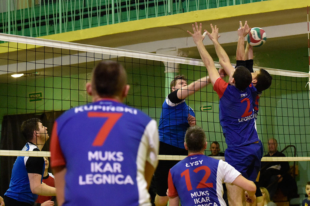 Siatkarze Ikara po zaciętym meczu pokonali Pogoń Góra