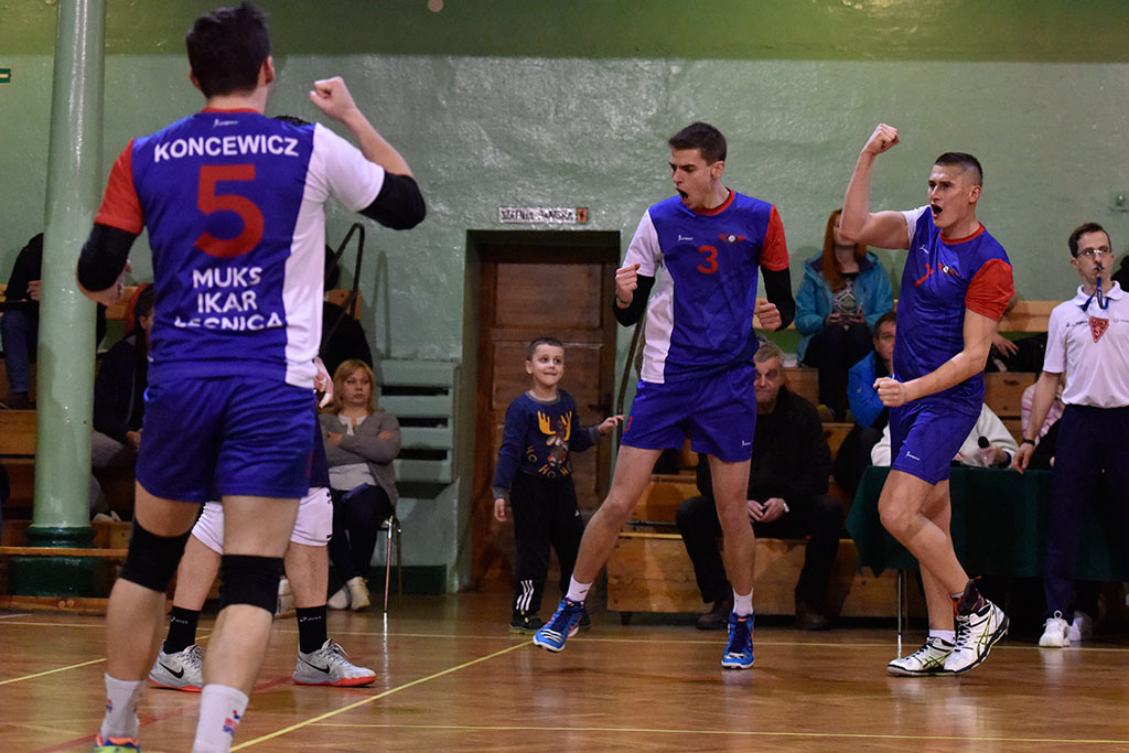 Siatkarze Ikara po zaciętym meczu pokonali Pogoń Góra