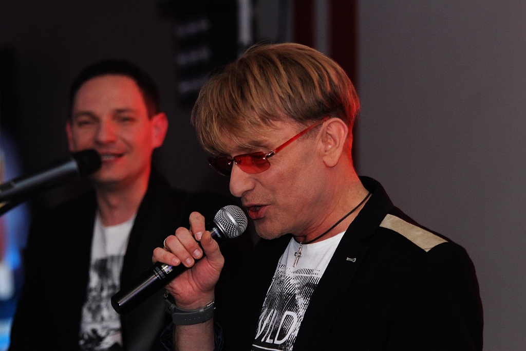Top One rozgrzał do czerwoności publiczność w Sunny Club Music