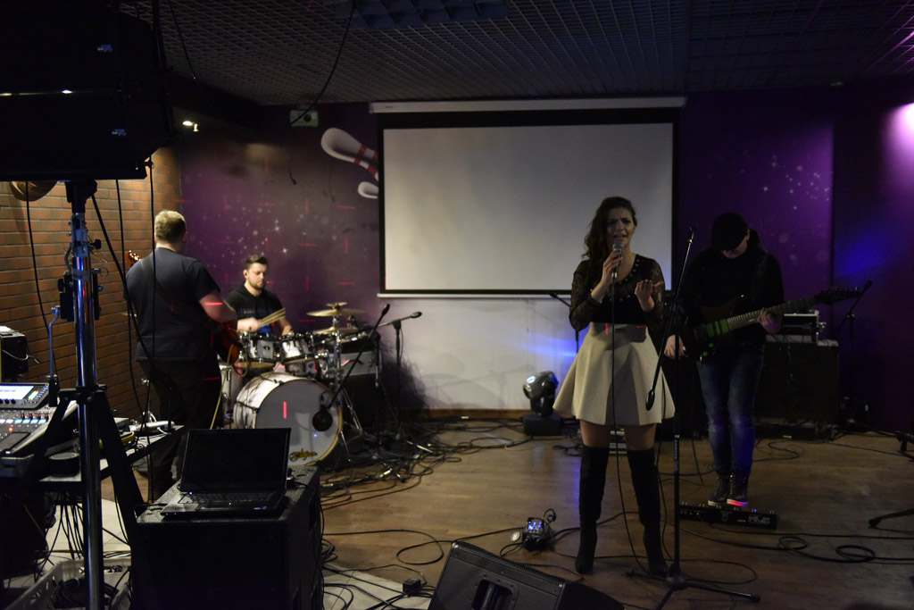 Grupa WHY zaprezentowała swój premierowy klip „Niebo”