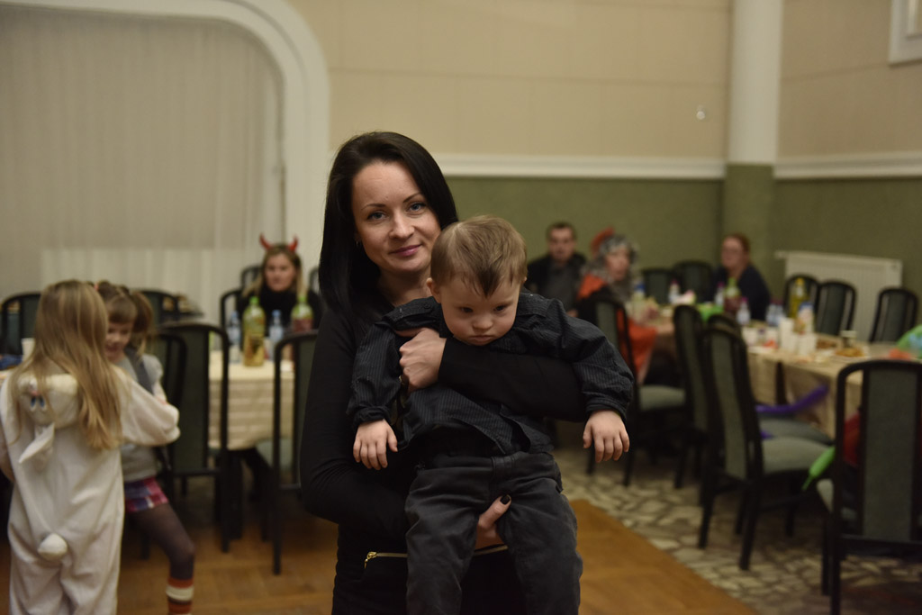 Podopieczni „Otwórz Serce” bawili się na balu przebierańców