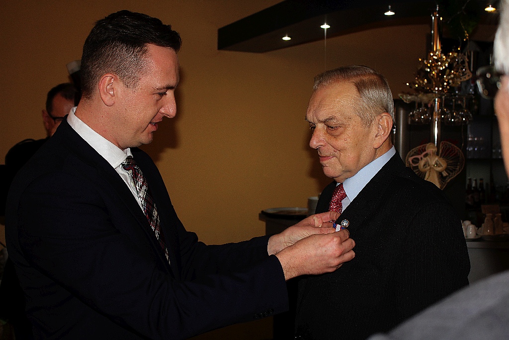 TPD uhonorowało przyjaciół dzieci  medalami i statuetkami