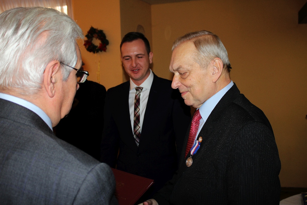 TPD uhonorowało przyjaciół dzieci  medalami i statuetkami
