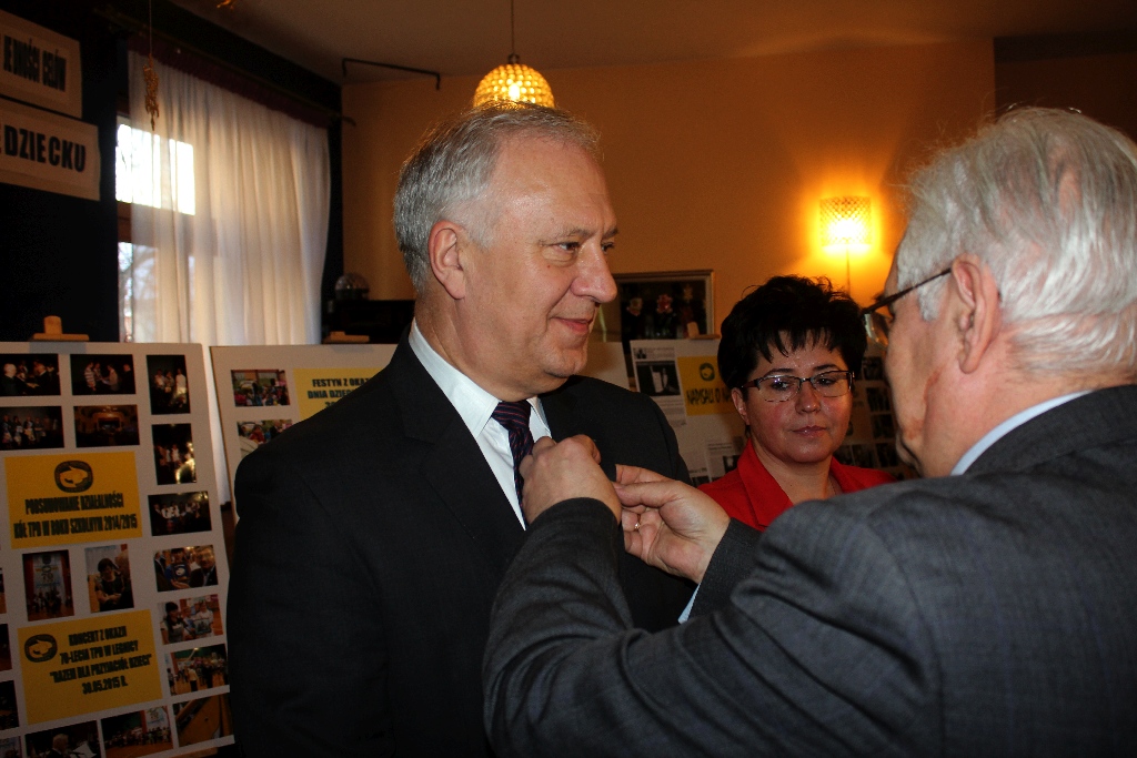 TPD uhonorowało przyjaciół dzieci  medalami i statuetkami