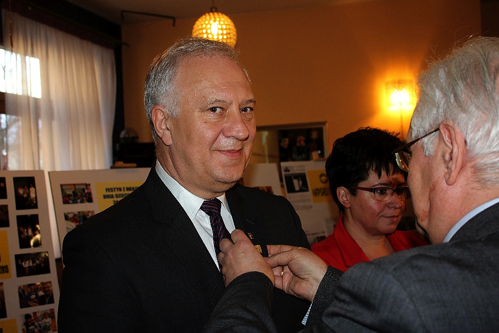 TPD uhonorowało przyjaciół dzieci  medalami i statuetkami