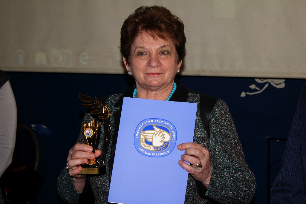 TPD uhonorowało przyjaciół dzieci  medalami i statuetkami