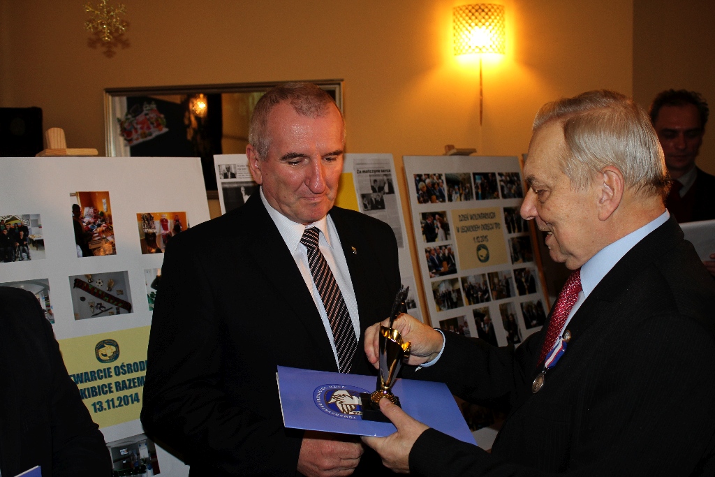 TPD uhonorowało przyjaciół dzieci  medalami i statuetkami