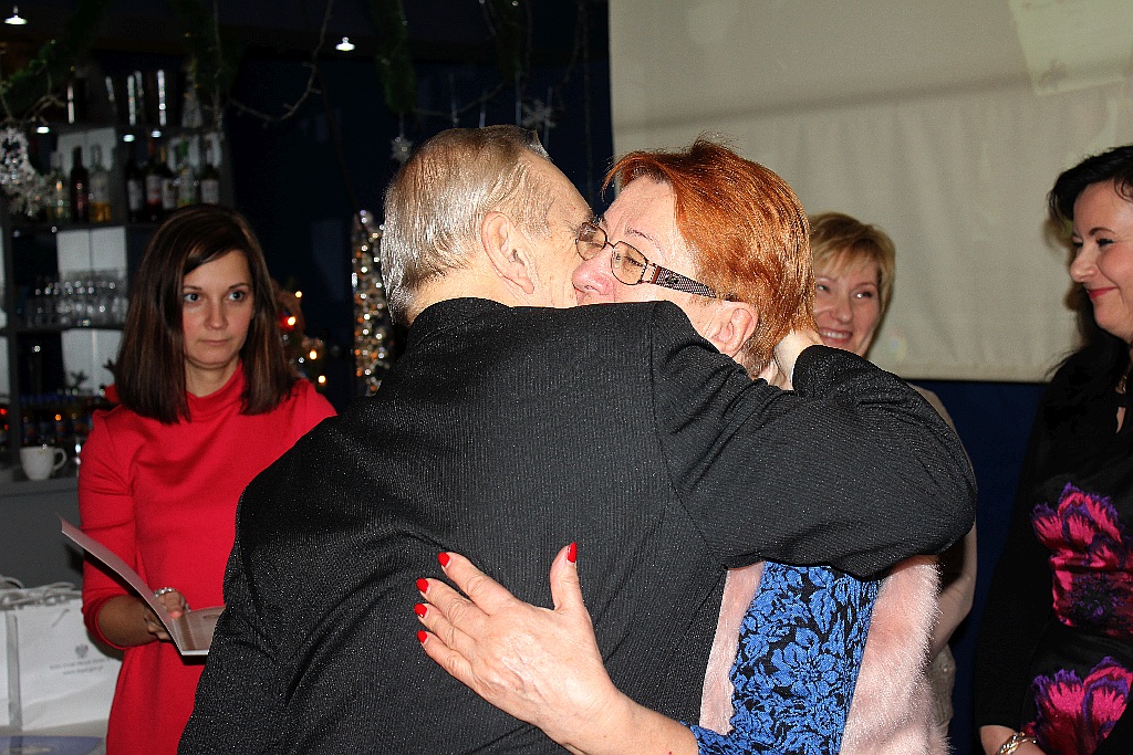 TPD uhonorowało przyjaciół dzieci  medalami i statuetkami