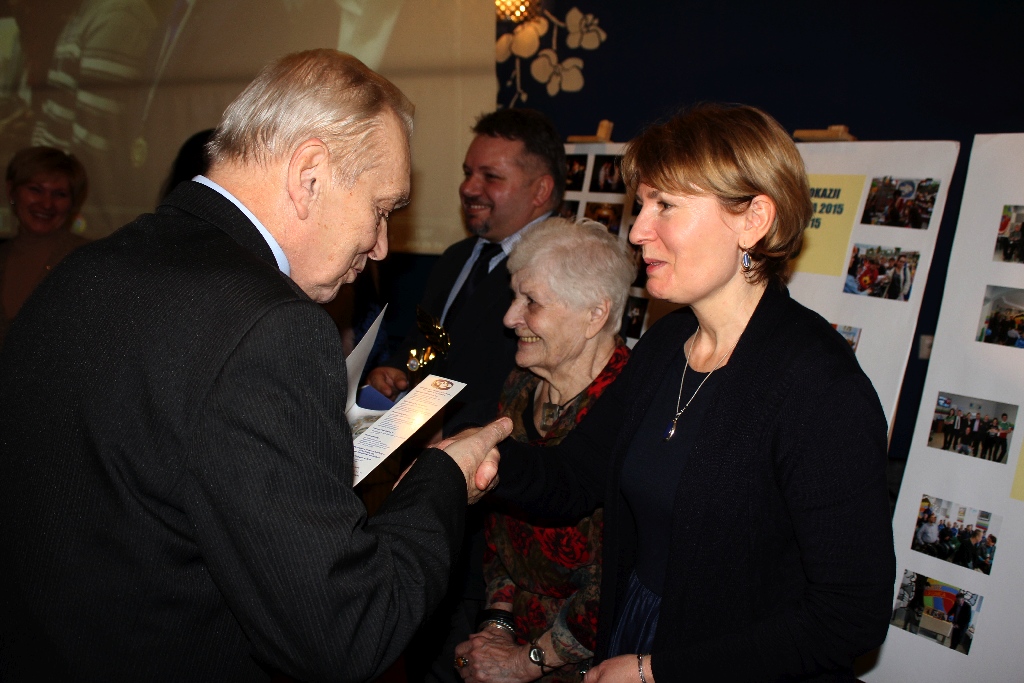 TPD uhonorowało przyjaciół dzieci  medalami i statuetkami