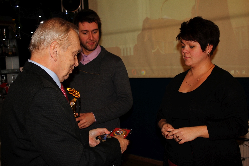 TPD uhonorowało przyjaciół dzieci  medalami i statuetkami