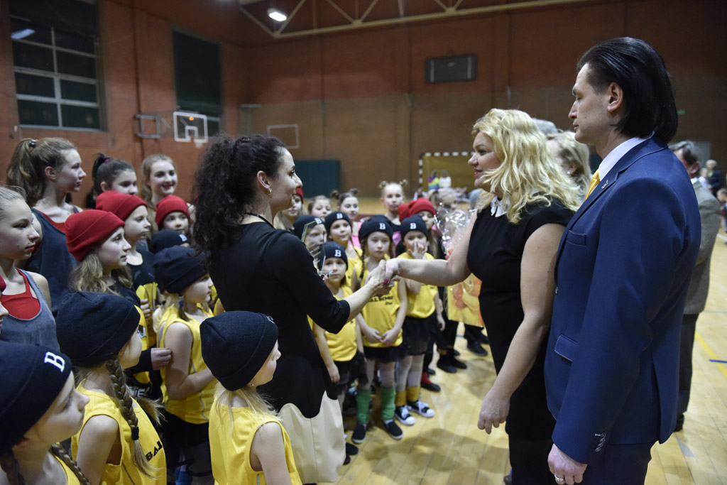 Rada Rodziców ZSI uhonorowała utalentowanych uczniów
