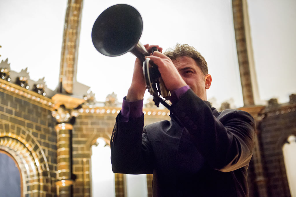 Pełną salę zgromadził koncert kolęd jazzowych w bibliotece