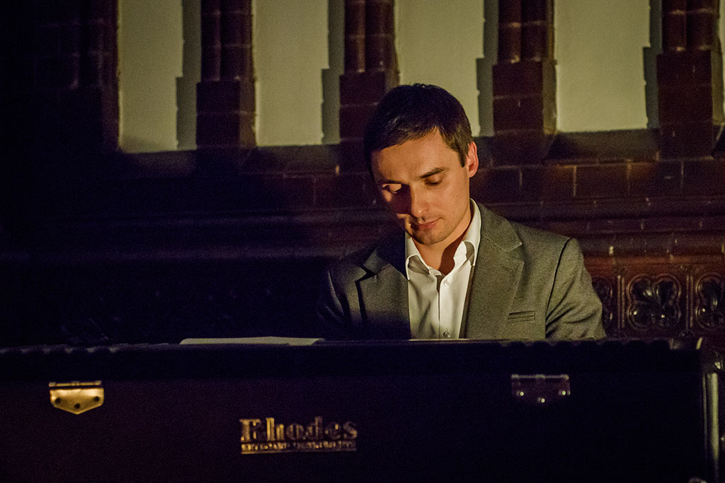 Pełną salę zgromadził koncert kolęd jazzowych w bibliotece