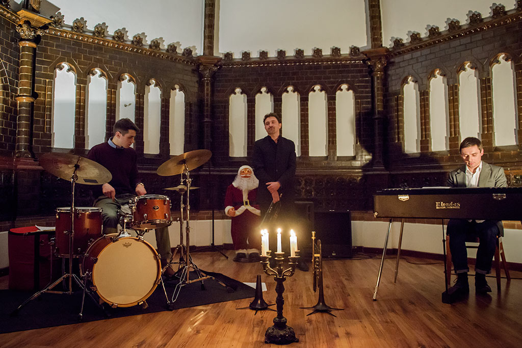 Pełną salę zgromadził koncert kolęd jazzowych w bibliotece