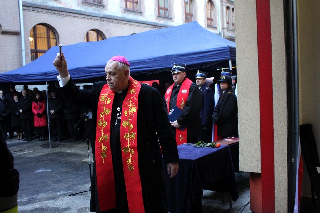 Strażacy pochwalili się zakończoną inwestycją i nowym sprzętem