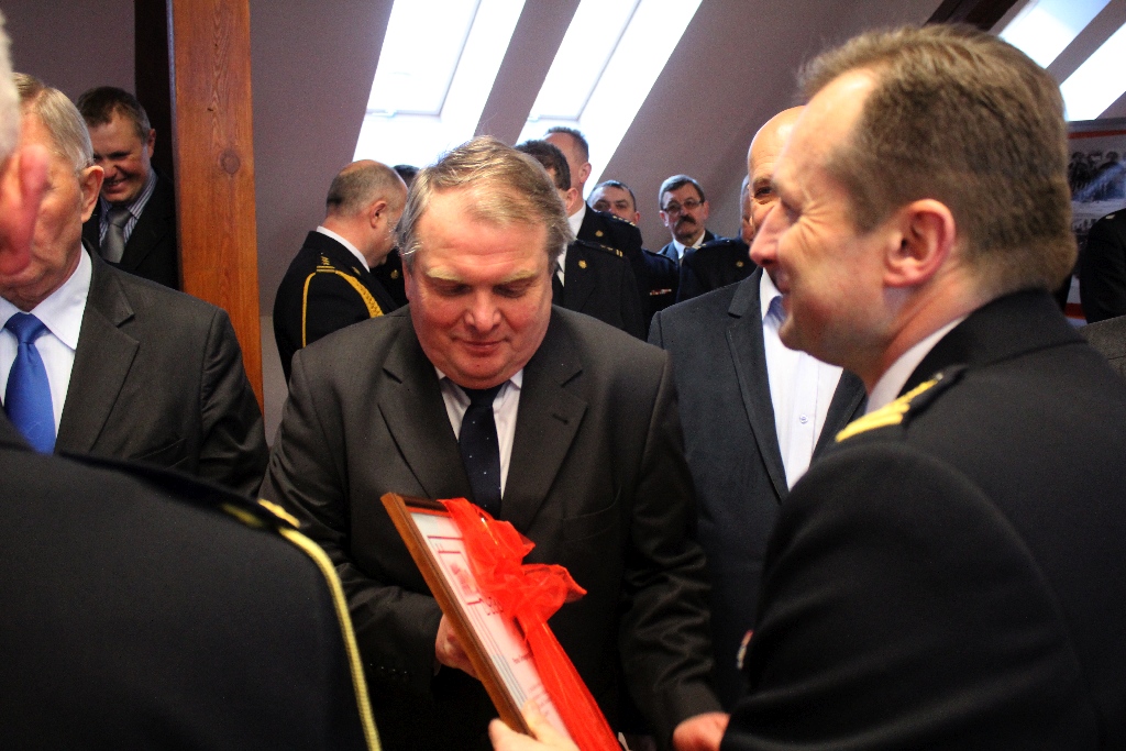 Strażacy pochwalili się zakończoną inwestycją i nowym sprzętem