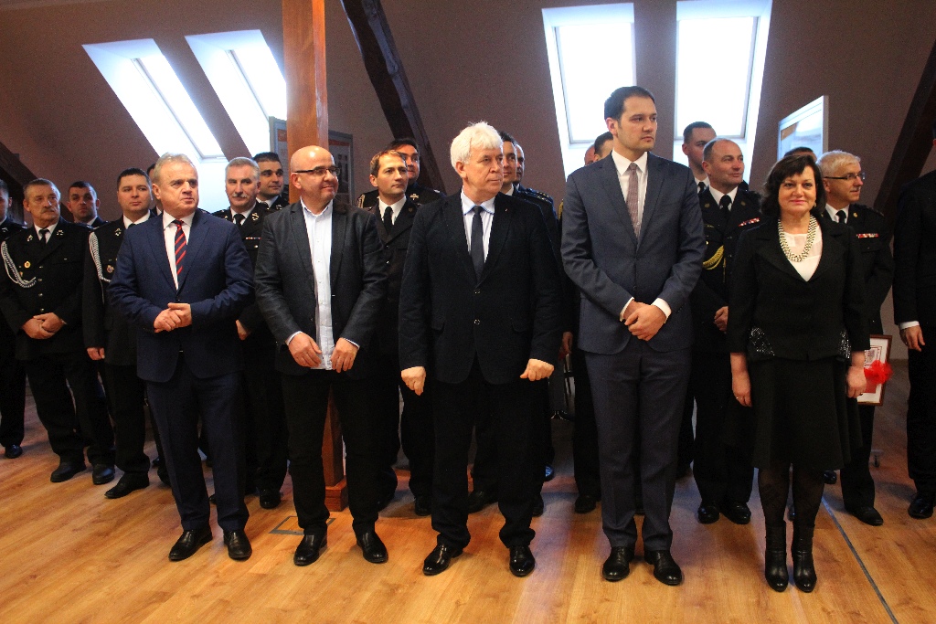 Strażacy pochwalili się zakończoną inwestycją i nowym sprzętem