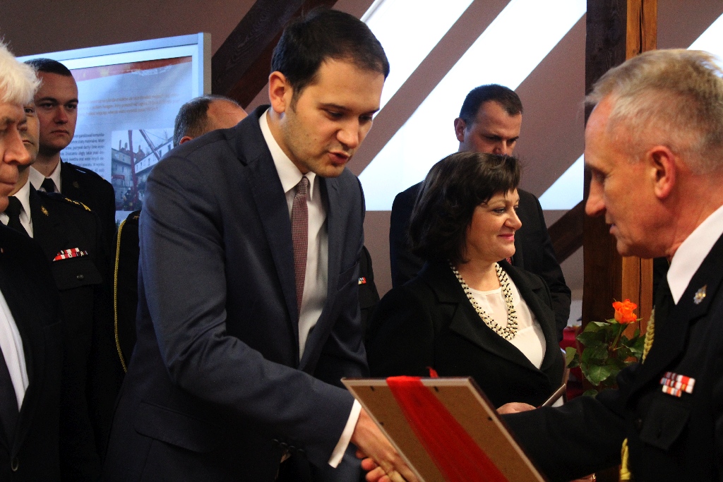 Strażacy pochwalili się zakończoną inwestycją i nowym sprzętem