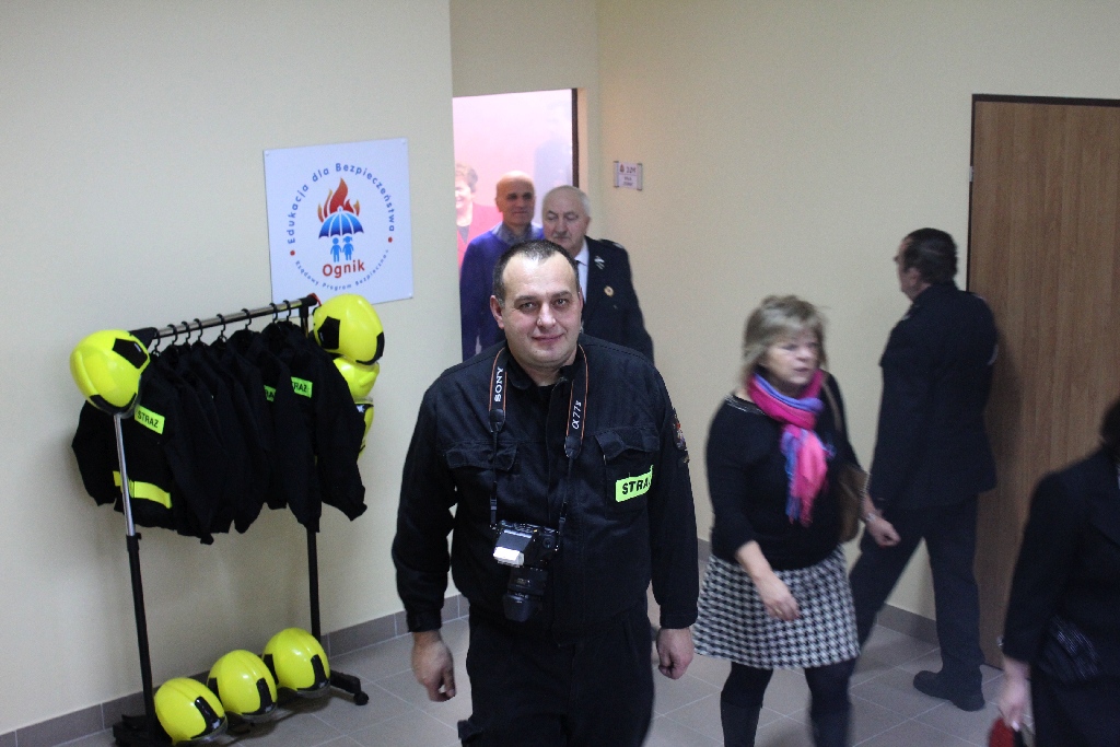 Strażacy pochwalili się zakończoną inwestycją i nowym sprzętem