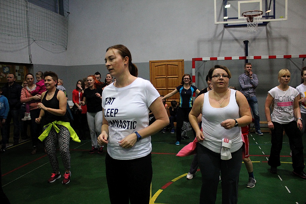 Ponad sto osób zatańczyło Zumbę dla Sławka Dobrzańskiego