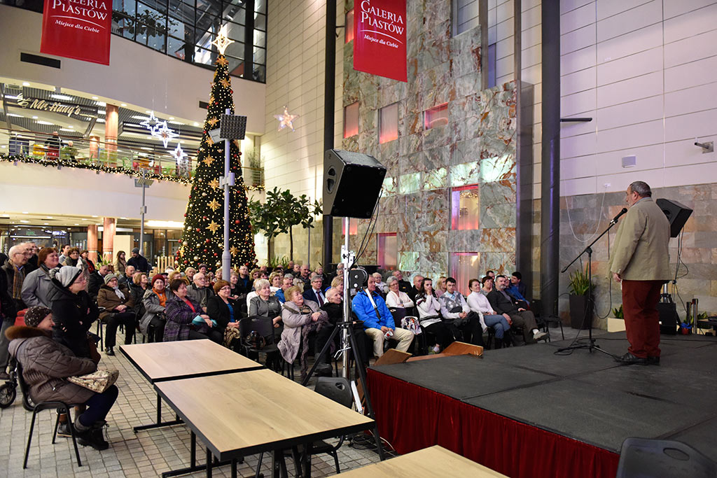 Tadeusz Drozda wystąpił dla seniorów w Galerii Piastów